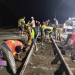Hindari macet, perbaikan geometri dilakukan di malam hari. 
