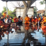 Tim gabungan saat rapat koordinasi dan evaluasi pencarian korban. foto: ist