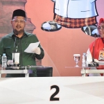 Paslon Gus Yani-Bu Min ketika debat publik pamungkas. foto: ist.