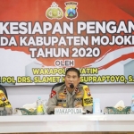 Wakapolda Jawa Timur Brigjen Pol Drs. Slamet Hadi Supraptoyo, M.Si.,  didampingi Pejabat Utama Polda Jatim dan Kabid Humas Polda Jatim Kombes Pol Trunoyudo Wisnu Andiko.