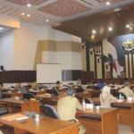 Rapat kerja antara Pansus Covid-19 DPRD Pasuruan dengan para Camat dan OPD terkait.