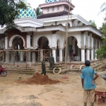 Kodim 0827/Sumenep melaksanakan kegiatan Pra TNI Manunggal Membangun Desa dengan merehab masjid.