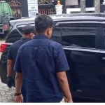 Anggota KPK saat tiba di Kantor PUPR Kota Madiun