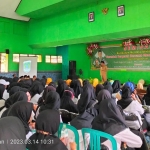 Wakil Bupati Pasuruan Mujib Imron saat menghadiri seminar kurikulum berbasi fitrah untuk guru PAUD.