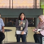  Deputi Kepala KPwBI Kediri, Dea Andarina, saat menyampaikan paparan. Foto: Muji Harjita/BANGSAONLINE.com