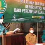 Ketua TP PKK Kota Pasuruan Fatma Saifullah Yusuf saat membuka pelatihan olahan pangan.