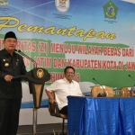 Bupati H Saiful Ilah membuka pemantapan Zona Integritas menuju WBK dan WBBM se-Jatim di gedung SSC, Senin (4/6). foto: ist