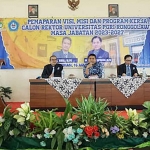 Rapat terkait pergantian Rektor Unirow Tuban periode 2023-2027.