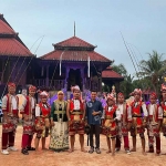 Mahasiswa FIP UTM saat tampil dalam Festival Reog Barongan AntarBangsa 2024 di Malaysia.