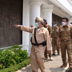 Memperingati Hari Pahlawan, DPW PKS Jatim menggelar tapak tilas ke sejumlah tempat bersejarah di Surabaya. (foto: ist)