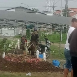 Pemakaman pelaku curanmor yang tewas di Surabaya. 