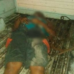 Korban dilarikan ke RSUD  Bangil usai dilindas truk. foto: HABIBI/ BANGSAONLINE