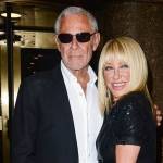 Artis Suzanne Somers (67) bersama suaminya Alan Hamel yang berusia 77 tahun. foto:net