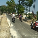 Proyek infrastruktur pelebaran jalan di Kecamatan Kerek, Kabupaten Tuban.