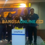 Pimpinan Goodyear Indonesia saat launching produk baru di Semarang. Foto: BANGSAONLINE