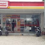 Salah satu toko modern Alfamart di Kecamatan Senori.