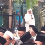 Gubernur Jawa Timur Khofifah Indar Parawansa saat menyampaikan sambutan pada acara "Ngunduh Mantu" keluarga Dr KH Asep Saifuddin Chalim di Pondok Pesantren Amanatul Ummah Siwalankerto Surabaya, Ahad (22/9/2019). foto: bangsaonline.com