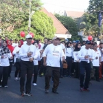 Deklarasi Tolak kerusuhan yang dikemas dalam Acara Olah Raga Bersama dalam rangka HUT Bhayangkara ke-73 yang digelar di Jalan Polisi Istimewa, Ahad (16/6/2019).