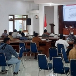 Penetapan UMK Tuban melalui pleno Dewan Pengupahan Tuban bersama beberapa pihak terkait di Gedung Korpri Kabupaten Tuban, Senin (22/11).