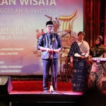 Bupati Kanang saat membuka pameran wisata 2019.