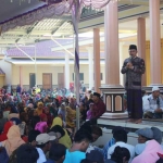 Farid saat menyampaikan orasi politiknya.