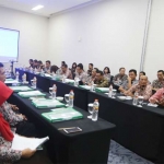 Suasana Forum Group Discussion di Hotel Ayola, Sunrise.