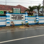 Puskesmas Kedungdung di Jalan Raya Kedungdung, Kabupaten Sampang.