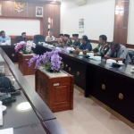 DPRD Jember saat hearing dengan sejumlah ormas dan LSM, Kamis (15/11).