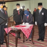 Plt. Wali Kota Pasuruan Raharto Teno Prasetyo melantik Pj. Sekretaris Daerah Kota Pasuruan Anom Surahno, S.H., M.Si.