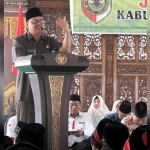 Wabup Pungkasiadi memberi pesan kepada 1.818 calon jamaah haji (CJH) Kabupaten Mojokerto 2019. 