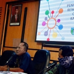 Asisten Administrasi Pemerintahan dan Kesejahteraan Rakyat Setda Pemkab Kediri, Sukadi (tengah), saat menyampaikan paparan. Foto: Ist.