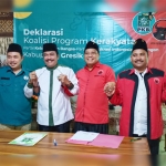 Jajaran pengurus PKB dan PDIP Gresik saat deklarasi koalisi kerakyatan di parlemen, 2019 silam.