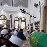 Jenazah KH. Mahtum Jauhari sesaat sebelum dikebumikan. foto: istimewa