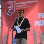 Kepala Kanwil Kemenkumham Jatim, Imam Jauhari, saat membuka festival band yang digelar pihaknya.
