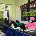 Kodim 0824/Jember menggelar vaksinasi Covid-19 bagi 150 anggotanya yang bertugas mendampingi program TMMD (TNI Manunggal Membangun Desa) di Kecamatan Silo, Rabu (10/3/2021). (foto: ist)