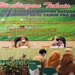 Dinas Pendidikan dan Kebudayaan (Disdikbud) Kota Probolinggo menggelar bimtek (bimbingan teknis) program kesiapan bersekolah bagi pendidikan anak usia dini (PAUD) dan SD se-Kota Probolinggo. Bimtek itu digelar Senin sampai Selasa (24-25/8/2021) di Balai Inggil. (foto: ist)