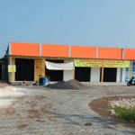 Kios Pasar Desa Tambak Beras, Kecamatan Cerme, Gresik. Foto: Ist