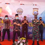 Kapolres AKBP Rama Samtama Putra bersama Bupati Bangkalan Abdul Latif Imron, Dandim, Kejari, Ketua DPRD, perwakilan PN dan PA saat launching aplikasi Anti Covid-19, Selasa (23/6/2020).