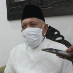Pengasuh Pesantren Tebuireng, K.H. Abdul Hakim Mahfudz (Gus Kikin)­.