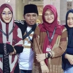 ILUSTRASI: Lora Fadil bersama tiga istrinya. foto: Detik.com