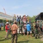 DARURAT. Suasana simulasi siaga bencana darurat kegagalan teknologi yang dilakukan JOB P-PEJ. foto : suwandi/BANGSAONLINE