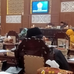 Suasana Rapat Paripurna yang diikuti Wali Kota Probolinggo, Habib Hadi Zainal Abidin.