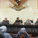 DPRD Kota Kediri saat menggelar Sidang Paripurna.