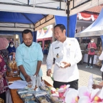 Bupati Lamongan, Yuhronur Efendi, saat menghadiri Festival Asman yang digelar dinas kesehatan setempat.