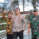 Forkopimda Kabupaten Probolinggo saat melakukan inspeksi mendadak di Jembatan Kaca.
