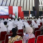 Wamen ATR/BPN saat membuka Kuliah Umum PPTR di STPN.