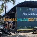 Deretan kios yang menjual Soto Ayam Bok Ijo Tamanan, yang berada di komplek Terminal Bus Tamanan Kota Kediri. Foto: MUJI HARJITA/BANGSAONLINE