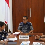 Wali Kota Batu Nurochman menyampaikan komitmennya dalam mewujudkan keterbukaan informasi publik.