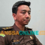 Kasi Intel Kejari Kabupaten Probolinggo, Taufik Purwanto. Foto: ANDI SIRAHUDIN/BANGSAONLINE