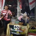 Sate yang dijual salah satu stan di Pesta Rakyat Pamekasan tampak sudah ludes usai diserbu pengunjung.